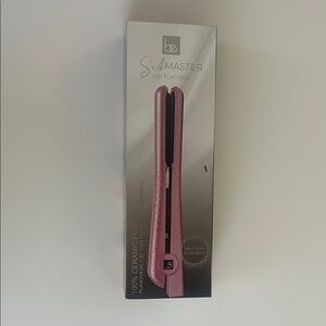 SilkMaster 1.25" Pink Flat Iron
